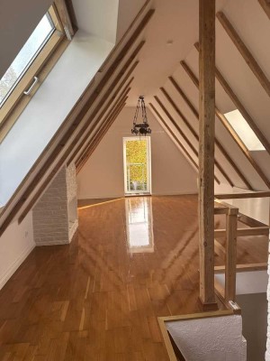 Maisonette-Wohnung mit Balkon - provisionsfrei