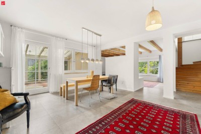 Lichtdurchflutetes Einfamilienhaus mit traumhaft hohen Decken!