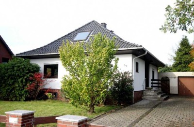 ToHuus Immobilien: Bungalow mit Garage in Schiffdorf nahe dem Klinikum Reinkenheide ...