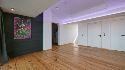 Hochwertige Penthousewohnung mit Aussicht!