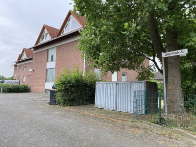 Souterrain-Wohnung mit Balkon in Lübbecke, mit WBS