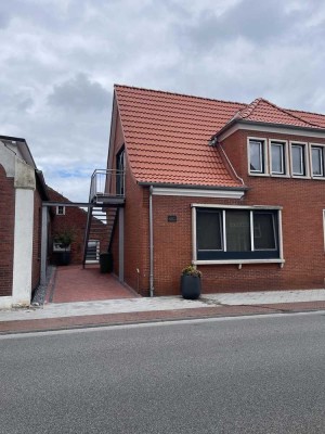 neue 80 m² DG - Ausbauwohnung