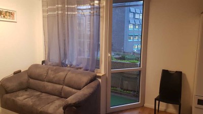 Helle 1-Zimmer-Wohnung mit Balkon in Krefeld-Stadtmitte – ab 01.08., ggf. frühere Übergabe