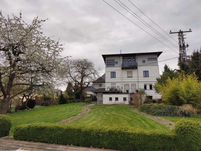 Exklusives Architektenhaus in ländlicher Lage