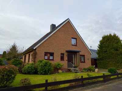 TOPP gepflegtes, familiengerechtes, konventionell erbautes Einfamilienhaus mit Vollkeller u. Garage