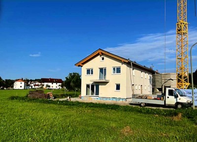 OPEN HOUSE jeden Donnerstag! Großzügige Doppelhaushälfte mit unverbautem Bergblick in Bad Feilnbach