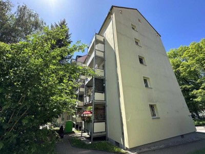 3-Raum-Wohnung mit Einbauküche