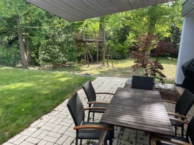Moderner Bungalow mit herrlichem Blick in den eigenen Wald