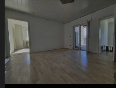 Schöne 3 Zimmer  Wohnung in ruhiger  Lage
