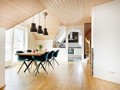 Traumhafte Lichtdurchflutete Maisonette-Wohnung