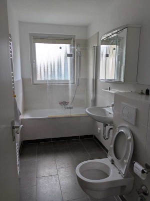 Gut geschnittene 2-Zimmer-Wohnung in Rheinnähe