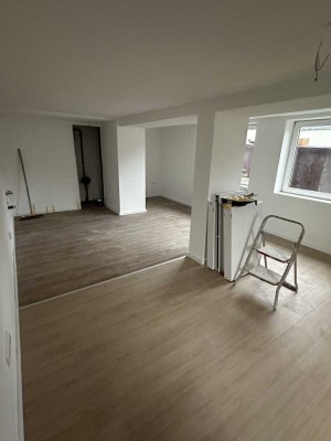 Erstbezug nach kompletter Sanierung – moderne 3-Zimmer-Wohnung mit großer Wohnküche in Kreuztal