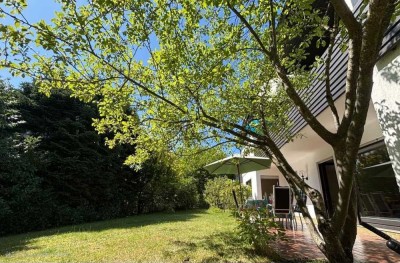 Ein- Zweifamilienhaus mit wunderbarem Garten!