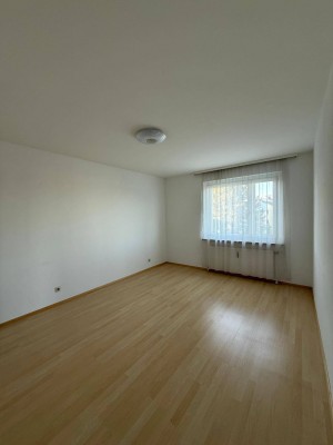 Wohnung mit Ötscherblick / Private Mietwohnung in Amstetten mit Blick übers Mostviertel / 3 Zimmer / 76m2 + überdachte Loggia l All-Inklusive Miete