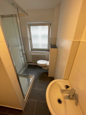 Wir haben für Sie renoviert! Schicke 2-Zimmer-Wohnung nähe Wöhrder See