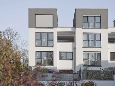 Haus im Haus mit Gartenterrasse: Schöne 5-Zimmer Maisonette Wohnung