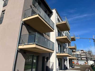 Moderne Wohnung mit Einbauküche und Stellplatz im grünen Bestensee
