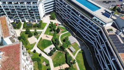 3 Zimmer Wohnung 94m2 + Loggia und Tiefgaragen parkplatz