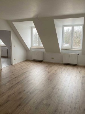 Schöne 2-Zimmer-Wohnung mit Einbauküche in beliebter Lage!