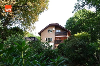 Einfamilienhaus mit eigenem Wald in idyllischer Alleinlage