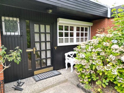 Gepflegtes Einfamilienhaus mit Wintergarten, Kamin & Vollkeller in Pinneberg-Nord – von Privat