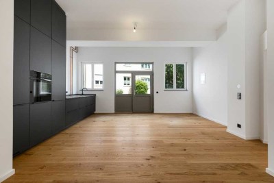 Bezugsfrei! Schöne 3-Zimmer-Wohnung mit Garten in der Altstadt! Provisionsfrei!