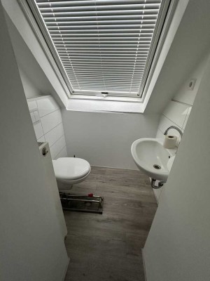 Gemütliche und renovierte  2 Zimmerwohnung mit Gemeinschaftsgarten