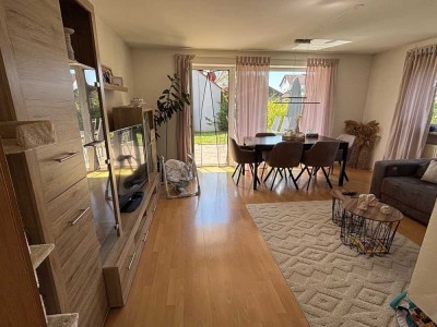 Lichtdurchflutete 3-Zimmer-EG-Wohnung in Burgau mit Garten