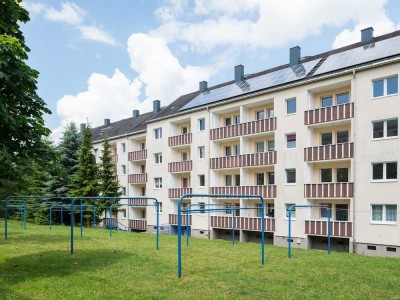 » Erste Kaltmiete inklusive*! – jetzt einziehen! 3-Zimmer-Wohnung im Erzgebirge zu vermieten!