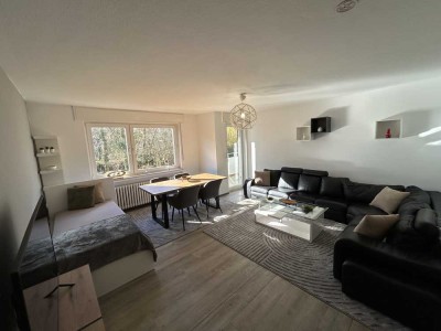Stilvoll möblierte 2-Zimmer-Wohnung mit Balkon – sofort bezugsfertig!