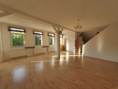 Großzügige Wohnung im 2 Obergeschoss (120m2) Zentrale Lage Villingen