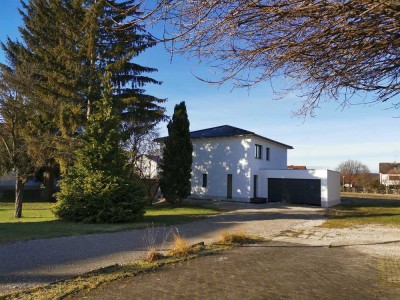 Einfamilienhaus mit Doppelgarage