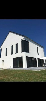 Neuwertiges Einfamilienhaus in ruhiger Traumlage in Steppach