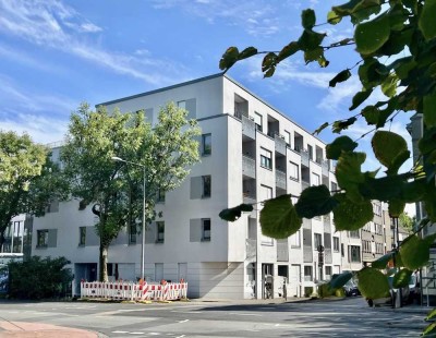 SEHR EXKLUSIVE, LICHTDURCHFLUTETE  2-ZIMMER WOHNUNG MIT WOHNKÜCHE  UND LOGGIA IN KÖLN BAYENTHAL