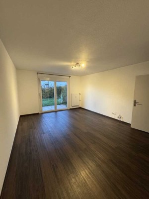 Moderne 2-Zimmer-EG-Wohnung mit Terrasse, Gartenfläche & Stellplatz in Top Lage
