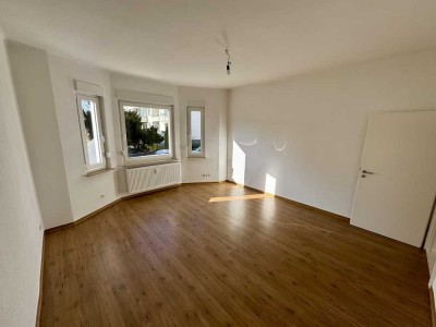 *TOP* Helle und stilvoll renovierte 3-Zimmer-Wohnung mit Altbauflair