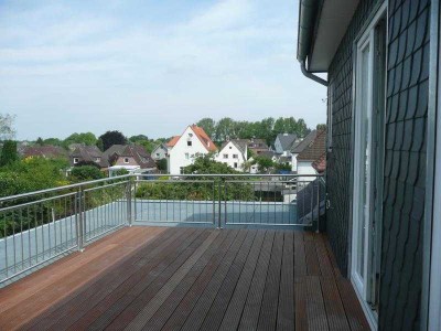 Kronshagen, ruhige, helle DG - Wohnung mit großer SW-Terrasse