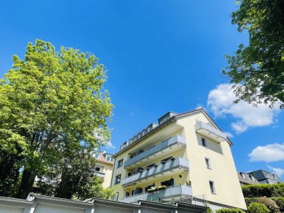 Ab sofort*Teilsanierung*2-Zimmer-DG-Wohnung*Blick ins Grüne*Toplage*