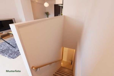 Maisonette-Wohnung mit Garage