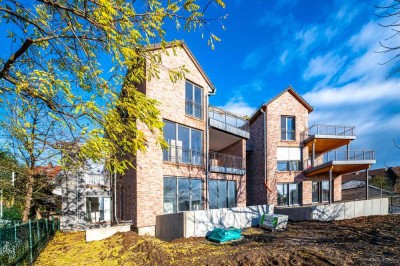 Maintal-Hochstadt: "Neubau" - Wunderschöne 3-Zimmer-Wohnung mit Einbauküche und herrlicher Terrasse