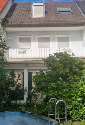 "Reserviert" Reihenmittelhaus in ruhiger Lage