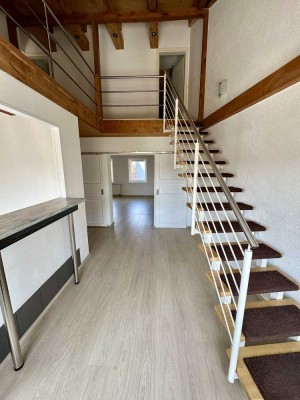 geräumige Maissonette 3 Raumwohnung mit Balkon zu vermieten
