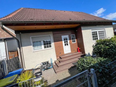 ** Einfamilienhaus - freistehend & ruhig gelegen **