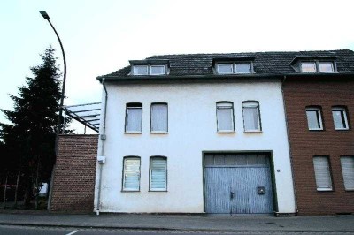 Zweifamilienhaus teilweise modernisiert mit Garagenhof zum Wohnen u. Arbeiten Mehrgenerationen 226m²