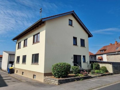 Großzügiges Wohnhaus (ca. 175 m² Wfl.) mit großem Nebengebäude und vielseitigen Nutzungsmöglic