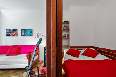 Komplett möbliert & bezugsfrei: Sonnige 1-Zimmer-Wohnung