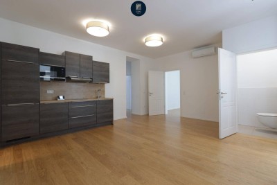Wundervoll aufgeteilte 5-Zimmer Altbauwohnung in zentraler Lage!