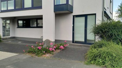 Geräumige, gepflegte 1-Zimmer-Erdgeschosswohnung zur Miete in Lohmar