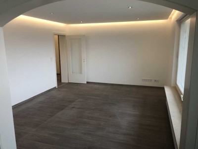 Lichtdurchflutete und Modern gestaltete Wohnung in exklusiver Lage