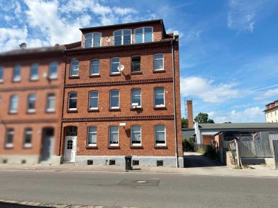 Kapitalanlage mit Charme – 4-Zimmer-Wohnung in stilvollem Altbau in Eisenach